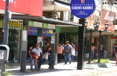 Miles de usuarios a la deriva en la continuidad del paro de colectivos
