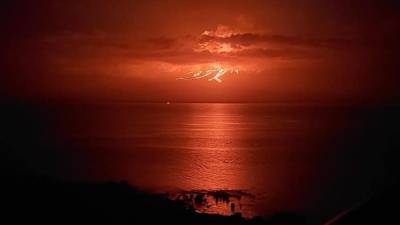 Islas Galápagos: otro volcán en erupción