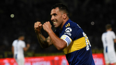 Boca ganó en Córdoba y avisó que dará pelea