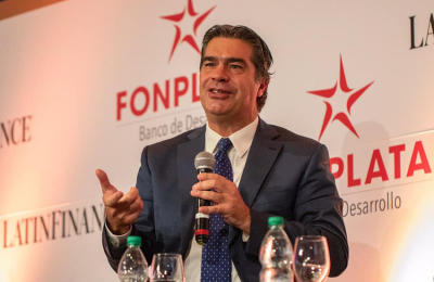 Financiamiento para el Perrando y obras escolares, gestión de Capitanich en el Fonplata