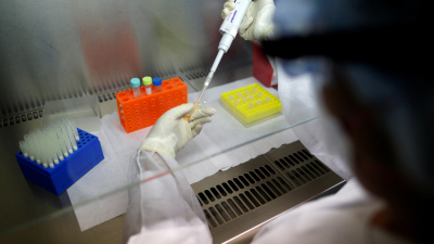 Tres personas murieron y 69 fueron diagnosticadas con coronavirus
