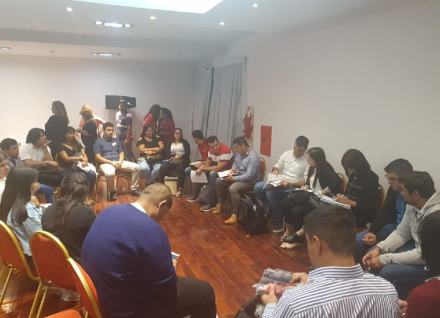 estudiantes IESEF.JPG