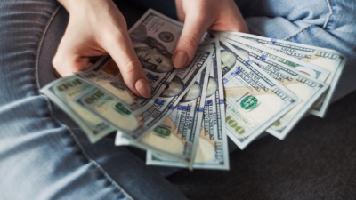 ¿Conviene invertir en USD? Desde las PASO hasta el momento los plazos fijos en USD cayeron un 18%