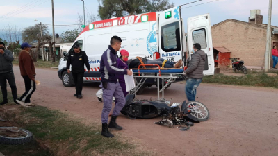 Charata: cuatro jóvenes heridos tras siniestro vial entre dos motos