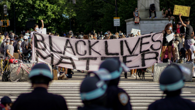 Minneapolis: analizan disolver la policía e invertir en seguridad pública controlada por la comunidad