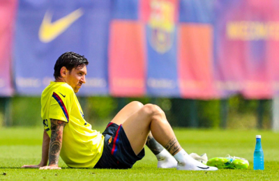 Las molestias de Messi encienden la luz de alarma en Barcelona