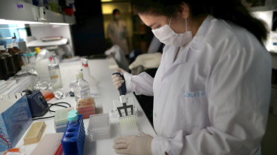 Se produjeron cinco nuevas muertes en la Argentina por coronavirus y suman 1016