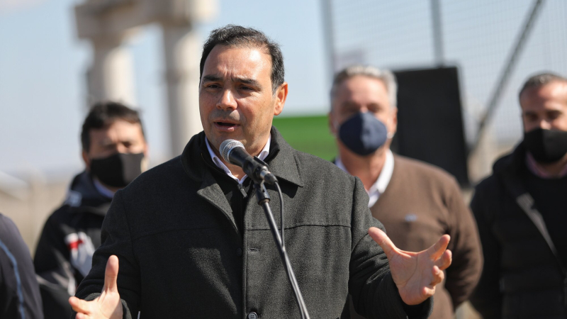 El gobernador de Corrientes dio negativo por covid 19