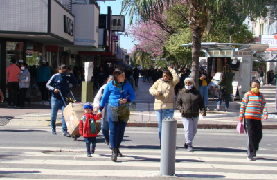 Intenso movimiento a pesar del número creciente de contagios
