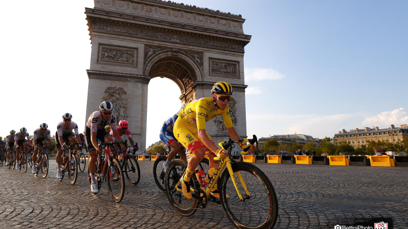 La primera vez de Pogacar en el Tour