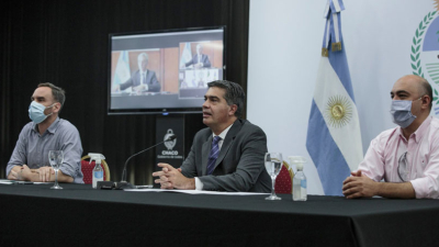 Capitanich y Meoni repasaron estado de obras para el transporte del Chaco
