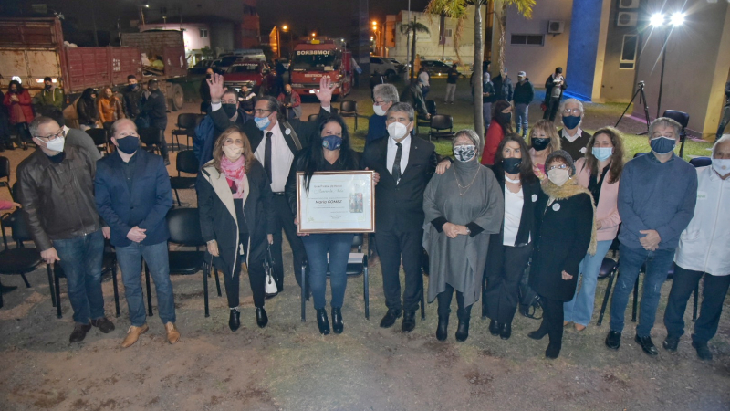 Distinguieron a la bombera voluntaria María Gómez con el premio "Honrar la Vida”
