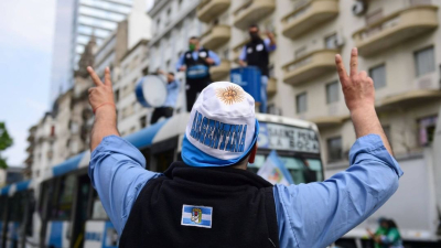 Cientos de camiones coparon la avenida 9 de Julio en la caravana por el Día de la Lealtad