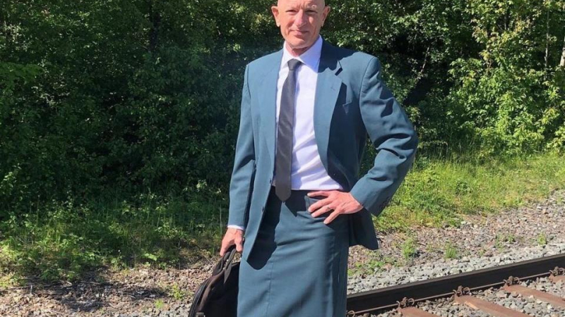 Mark Bryan es furor en las redes por su peculiar estilo