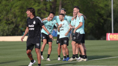 Argentina recibe a Paraguay buscando un triunfo para seguir en lo más alto