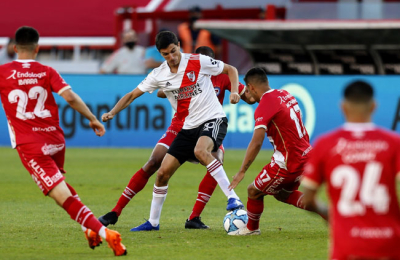 El “Bicho” se le plantó a River y le sacó un valioso empate