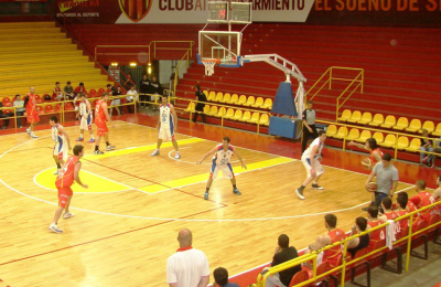 El Torneo Federal de Básquet, la categoría que se transformó en un constante ensayo
