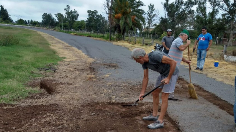 Trabajan para recuperar el velódromo de Charata