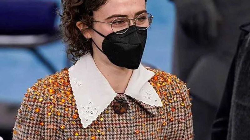 La hijastra de Kamala Harris debuta como modelo en Nueva York