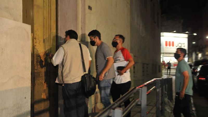 Allanaron Ministerio de Salud en medio del escándalo por los vacunados VIP