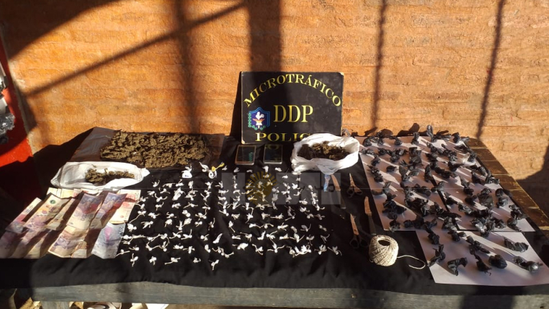 Barrio Chilliyí: dos allanamientos, tres detenidos, marihuana y cocaína