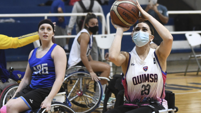 El básquet es uno solo: picado entre jugadores de silla de ruedas y de las ligas profesionales