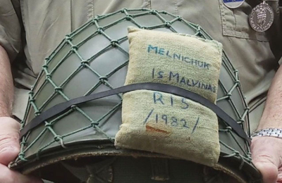 La historia del chaqueño que recuperó su casco de la mano de un inglés