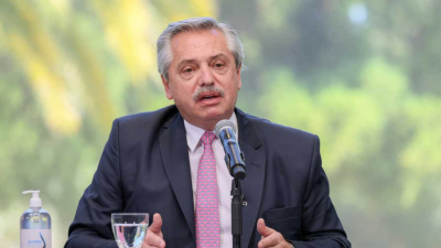 Alberto Fernández: "Están entrando vacunas suficientes en la segunda mitad de abril para acelerar el ritmo"
