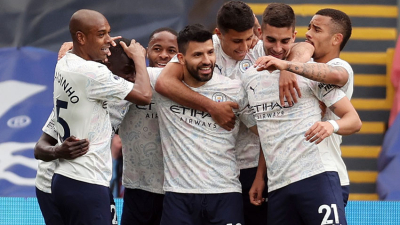 Agüero reapareció en el City y convirtió un gol que lo dejó cerca del título