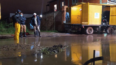 El municipio de Barraqueras trabaja junto a Sameep para solucionar problemas ocasionados por un caño maestro roto