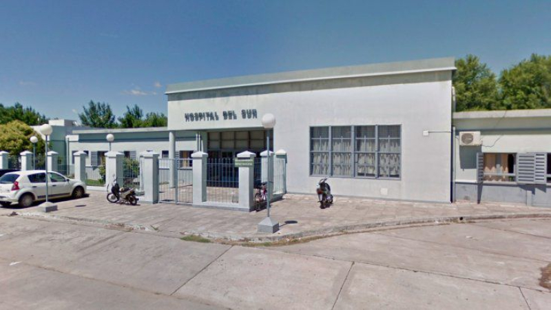 Conmoción: era covid positivo, caminó hasta un hospital y murió en la puerta