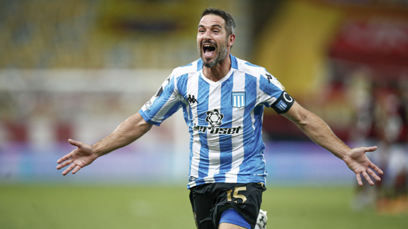 Lisandro López regresa a Racing tras su paso por la MLS