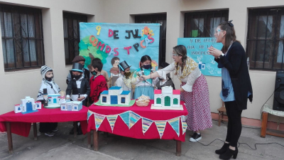 Tras más de un año, jardineritos celebraron un acto presencial junto a sus padres