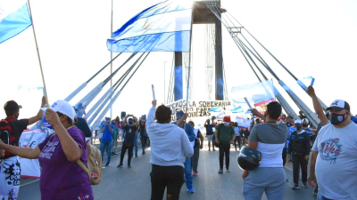 Masivo reclamo para recuperar la soberanía del río Paraná