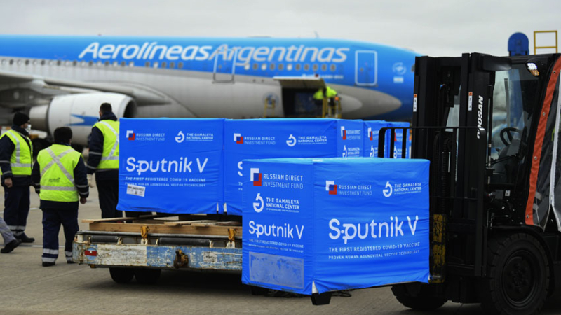 Llegaron otras 400 mil dosis del componente 2 de la vacuna Sputnik