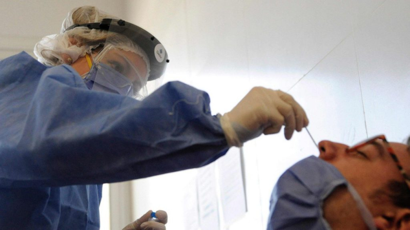 Coronavirus en Argentina: confirmaron la cifra más baja en más de un año
