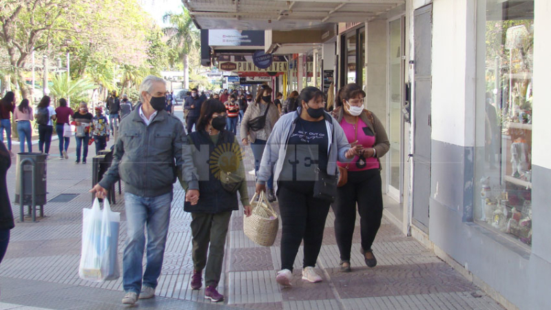 Confirmaron 74 muertes y 1.490 contagios en las últimas 24 horas