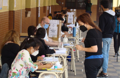 En una jornada histórica votó casi 67% del padrón