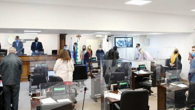 Los diputados radicales dicen que el problema es “la interna del PJ”