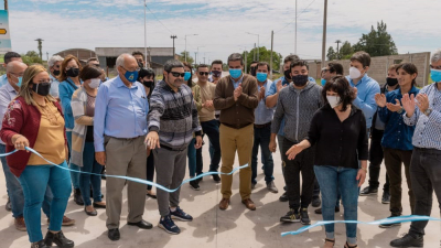 Entrega de títulos de propiedad e inauguración de obras en Machagai