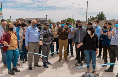 Entrega de títulos de propiedad e inauguración de obras en Machagai