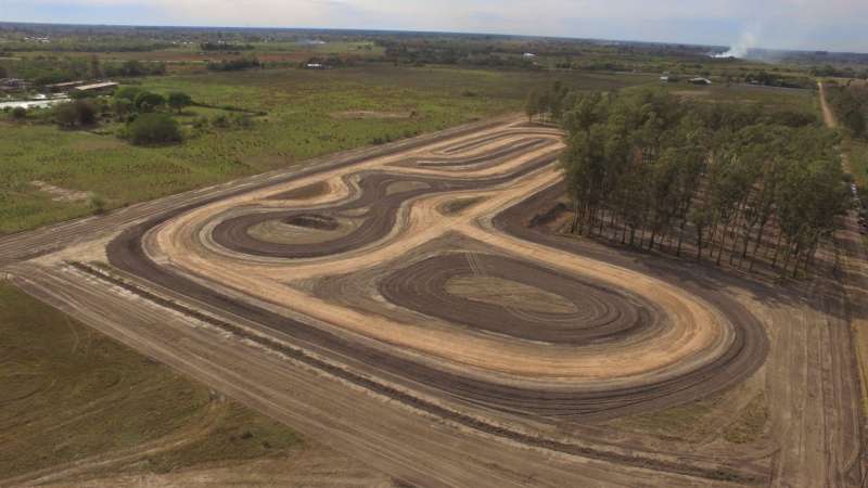 Colonia Amadeo: la obra del kartódromo paralizada por recurso de amparo judicial