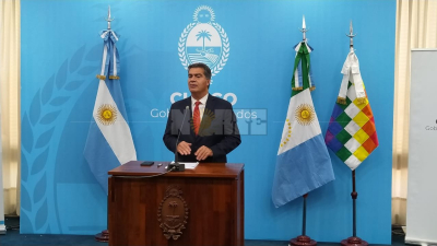 Capitanich anunció fechas de pago de salarios y medio aguinaldo