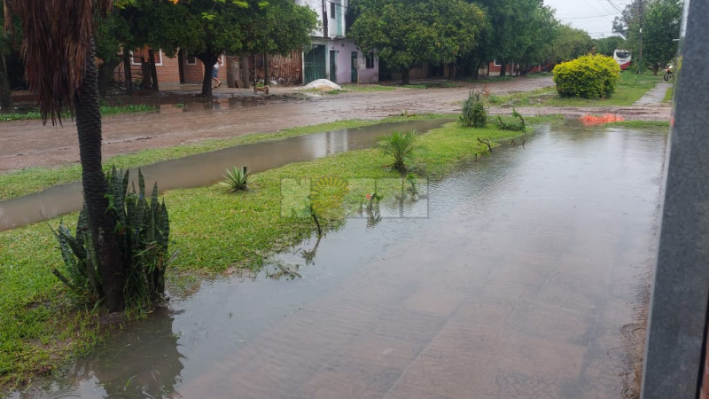Vecinos del barrio Roger Balet reclaman abandono de una obra cloacal