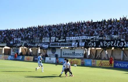 For Ever cancha 1.jpeg