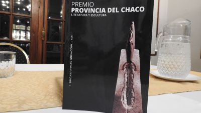 Acto de entrega de "Premio provincia del Chaco 2021" a la literatura y escultura