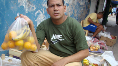 "Con lo que se gana solo alcanza para la comida"