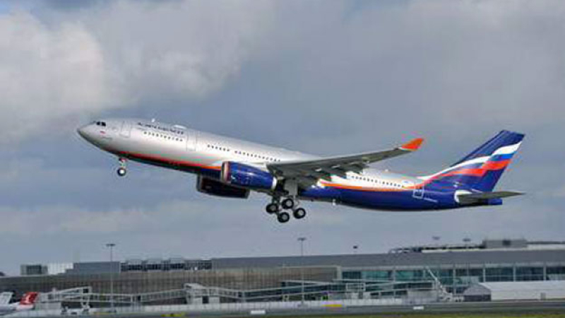 Aerolínea rusa suspende sus vuelos a Europa y Estados Unidos