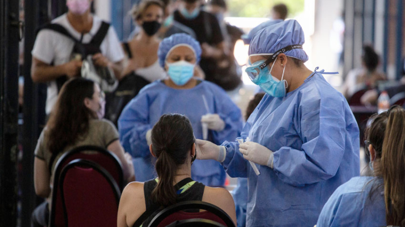 Confirmaron 2.274 contagios, la cifra más baja en casi tres meses