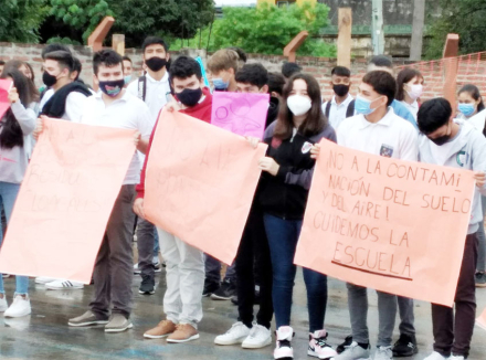 escuela 33 dos.jpg